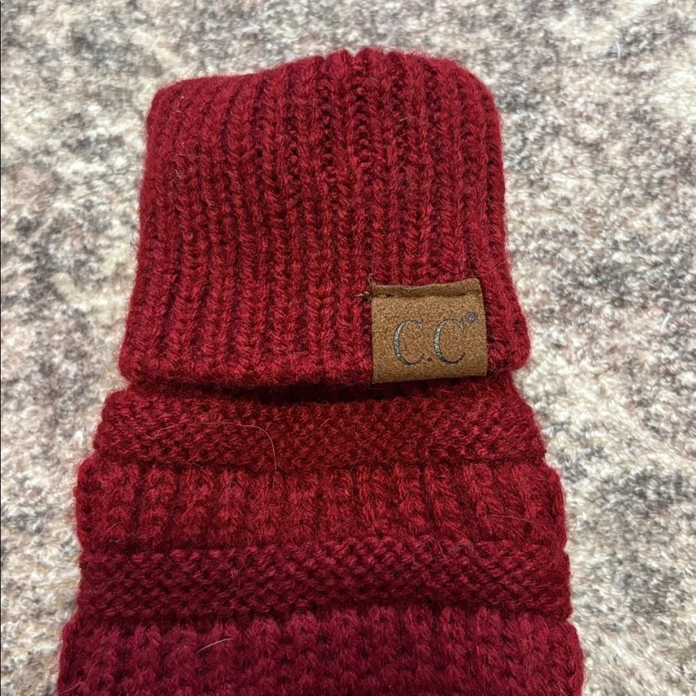 Women’s phone-friendly gloves